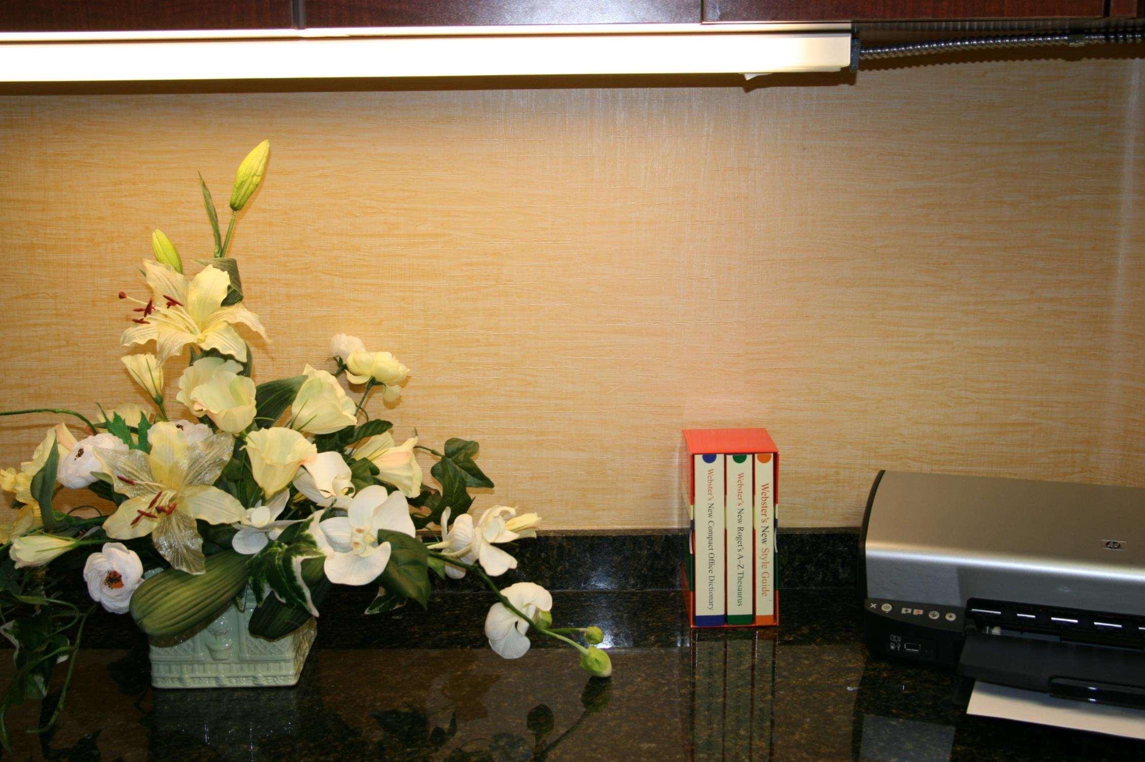 Hotel Hampton By Hilton Brentwood Zewnętrze zdjęcie