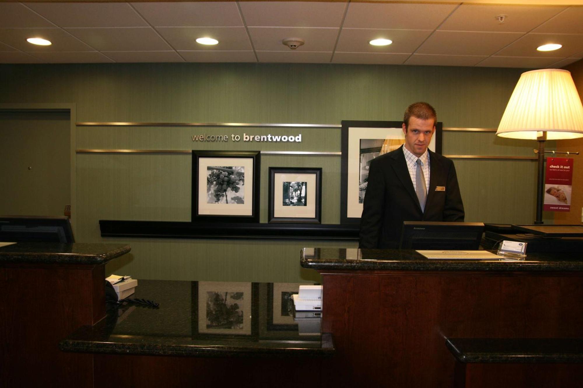 Hotel Hampton By Hilton Brentwood Zewnętrze zdjęcie