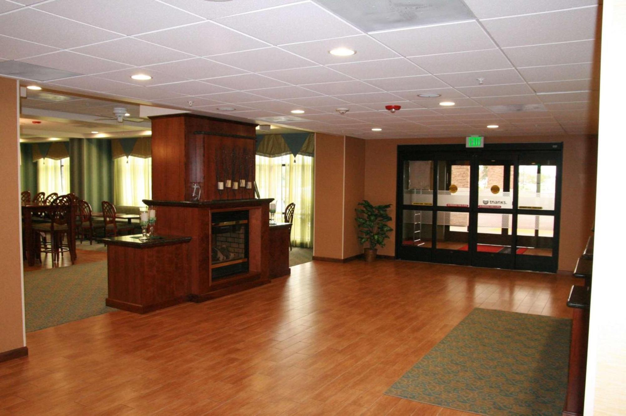 Hotel Hampton By Hilton Brentwood Zewnętrze zdjęcie